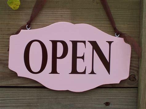 Open Closed Retro Pink Wood Vinyl Sign Business Office Retail Shop Sign