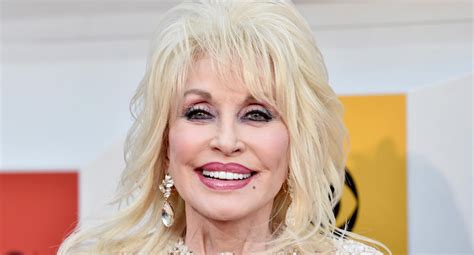 Dolly Parton Reveals How Shes Kept Marriage Strong
