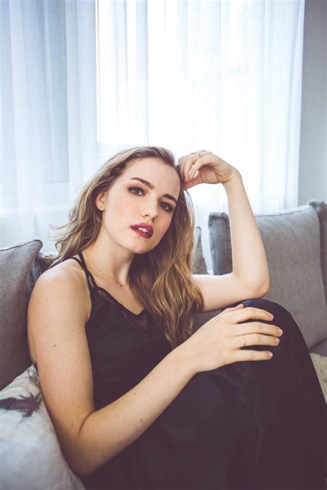 Hot Willa Fitzgerald Photos Will Make Your Day Better ThBlog