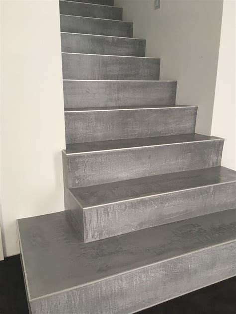 Durch die abriebfestigkeit von stufenplatten, bieten die meisten fliesen auf treppen eine gute rutschhemmung. Pin von Kateřina Slámová auf Schodiště | Treppe haus ...