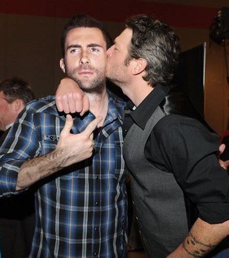 The Bromance Kiss Blake Shelton And Adam Levine Shevine Pinterest Blake Shelton