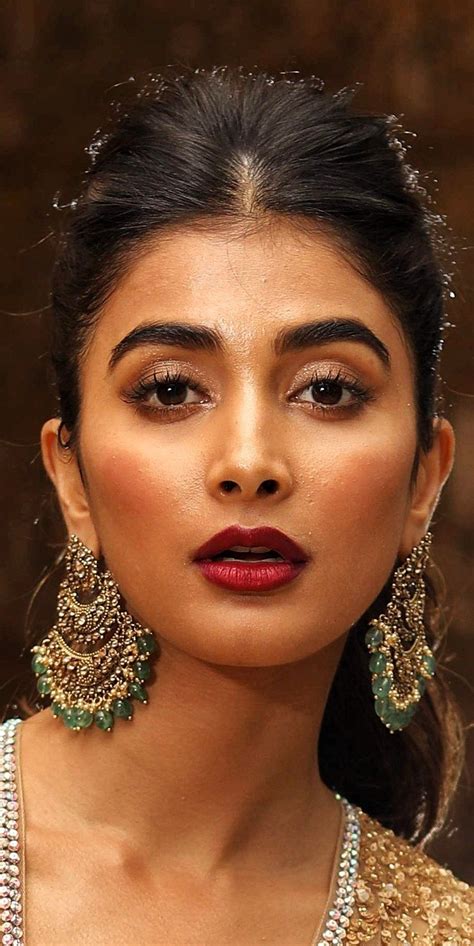 Former Beauty Queen Model And Actress Poojahegde Left Behind Her 20s Permanently And Has