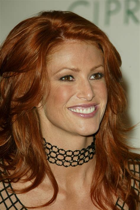 Angie Everhart Photo 6 Of 54 Pics Wallpaper Photo 26116 Theplace2