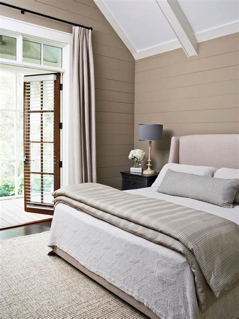 14 Ideas For Small Bedroom Decor Hgtvs Decorating And Design Blog Hgtv