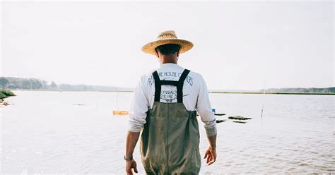 11 Dining Experiences You Can Only Have in Virginia Beach - Thrillist