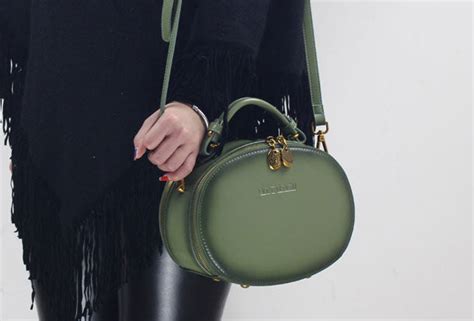 Genuine Leather Oval Round Handbag Shoulder Bag For Women Leather Cros