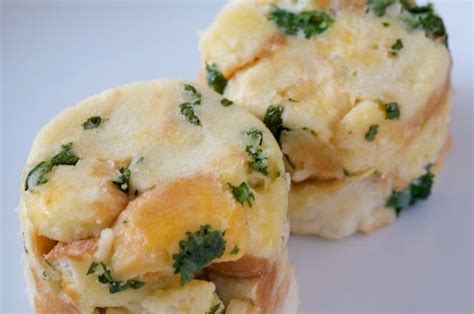 Czech Dumplings Domaci Knedlik Deelish Recipes