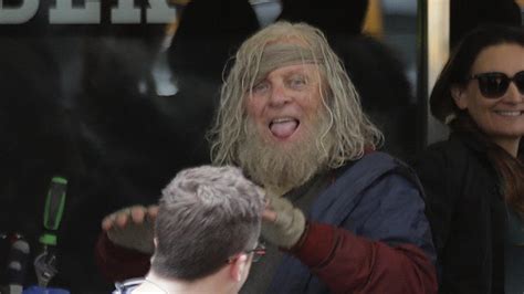 More Thor Ragnarok Set Photos Show Anthony Hopkins As A Different Odin