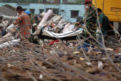 Bangladesh Woman Rescued After Days In Garment Factory Rubble