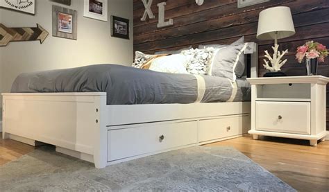 Kid's bedroom ideas a dramatic. Queen Traditional Bed in 2020 | Bed, Guest bedrooms, Kids ...