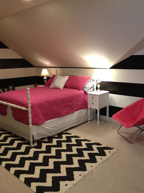 Redecorated My 9 Year Old Daughter S Room We Used Behr Paint Black Stripe Is With A Semi Gloss