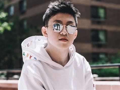How Tall Is Rich Brian Interesting Facts About Rich Brian Powerful Life Hacks Lifestyle