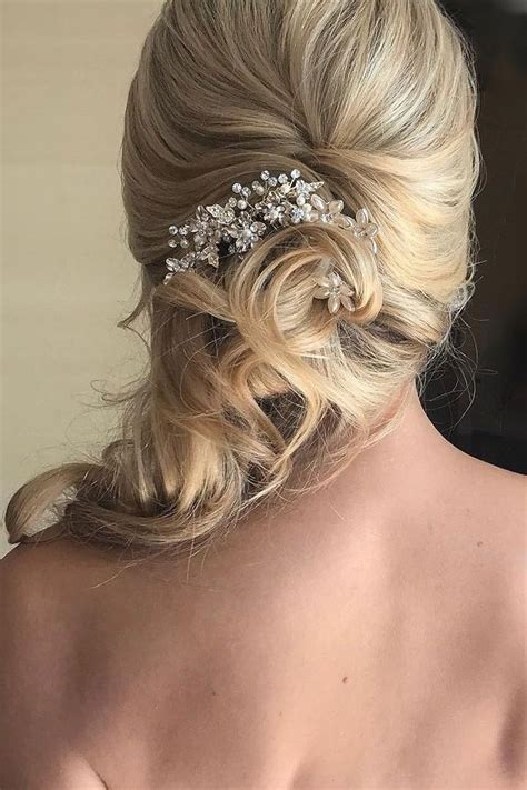 Mother Of The Bride Hairstyles 63 Elegant Ideas 2020