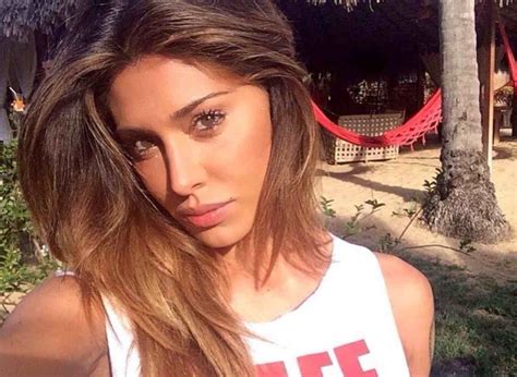 We would like to show you a description here but the site won't allow us. Belen Rodriguez mamma bis, la confessione ...