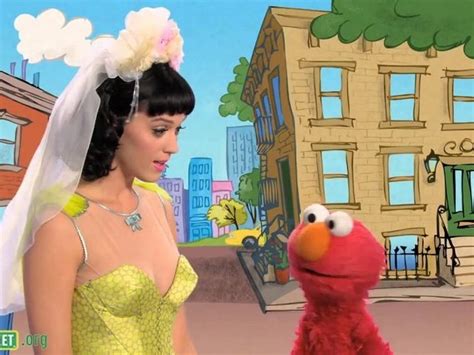 Katy Perry Sings Hot N Cold With Elmo On Sesame Street Video Dailymotion