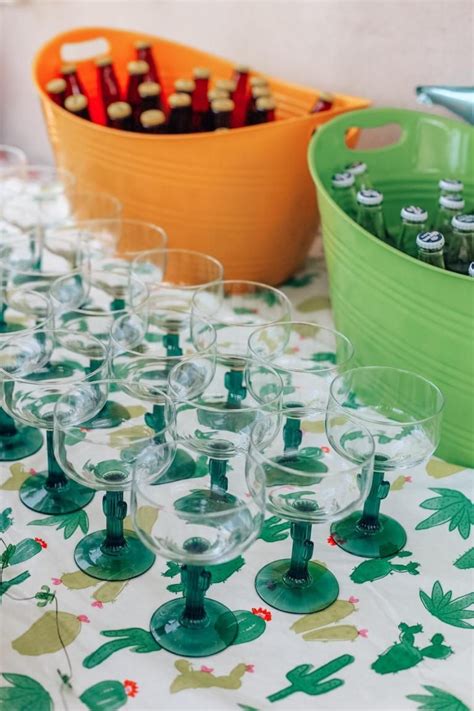 Check out why your guests will be screaming for an encore. Taco 'Bout A Future Graduation Party - WorldWideStylista ...
