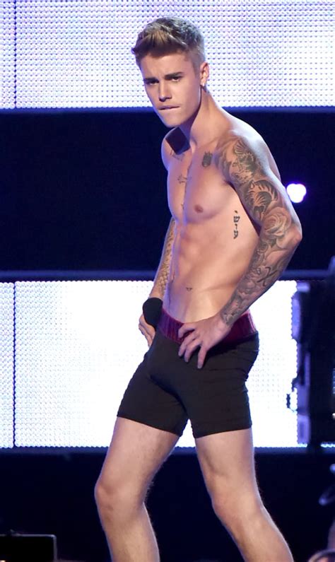 Shirtless Justin Bieber Booed At Fashion Rocks POPSUGAR Celebrity Australia