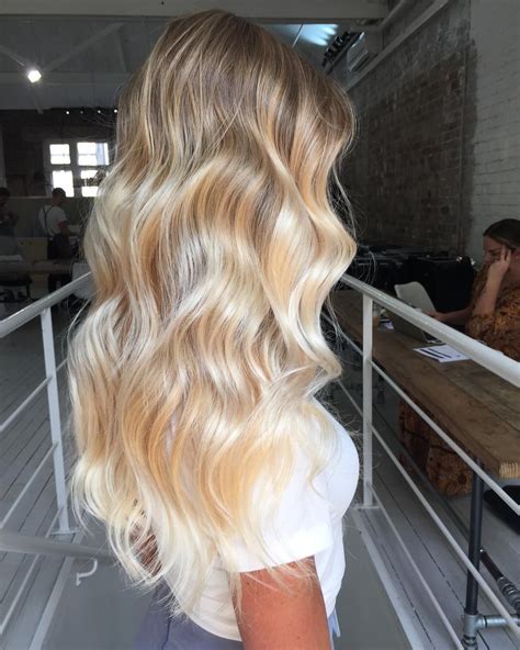 Pin By Polina On Hair Inspo In Beach Blonde Hair Hair Styles