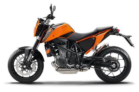 But once the enduro r hits the pavement, the compromise part of dual sport starts to show. KTM 690 Duke | Moto1Pro