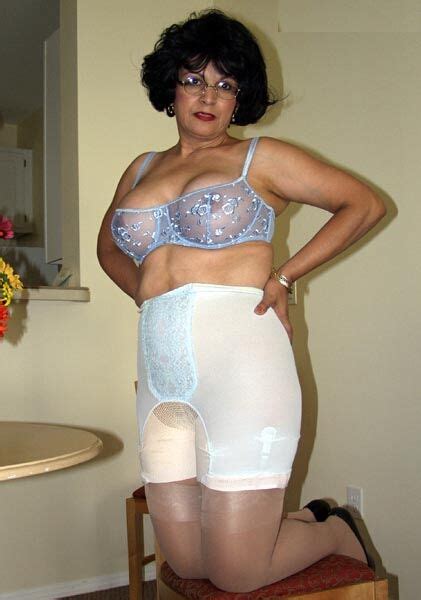 Vanessa Girdles And Good Foundations Pinterest Lingerie Underwear And Stockings