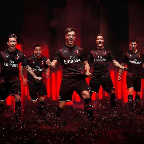 Read our ac milan blog for the best ac milan related commentary, rants, articles and more. AC Milan 2019-20 Puma Third Kit | 19/20 Kits | Football ...