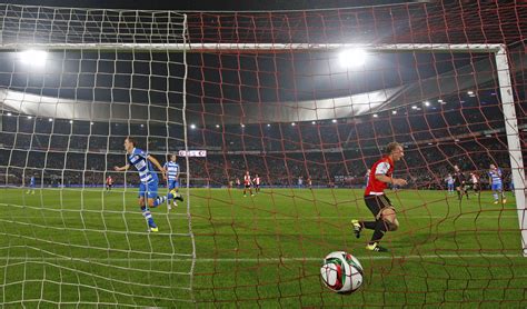 As part of the tournament eredivisie 13 january at 23:00 the team feyenoord will play against the team pec zwolle. Samenvatting Feyenoord - PEC Zwolle- Feyenoord.nl