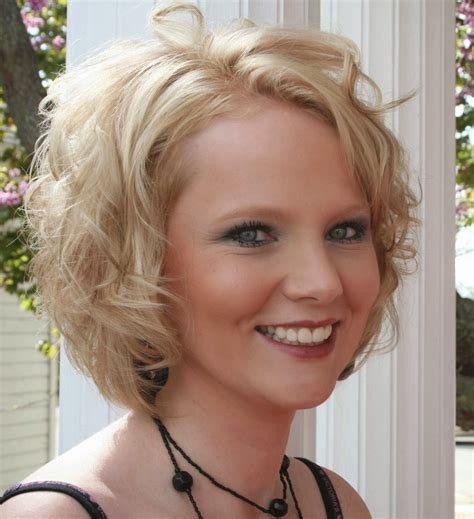 View Gambar Gaya Rambut Curly Bob Pictures