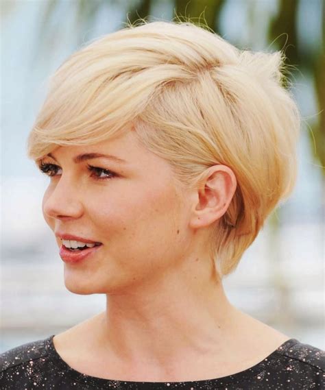 16 Coolest Hairstyles For Square Faces And Thin Hair That Will Inspire You Hairstyles For Women