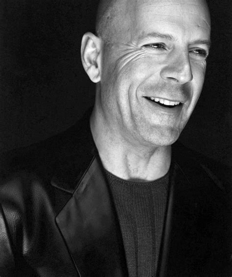 Bruce Willisonly Gets Better With Age Bruce Willis Celebrities Male