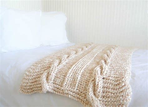 11 Cozy Chunky Blankets Youll Want To Knit This Weekend Ideal Me