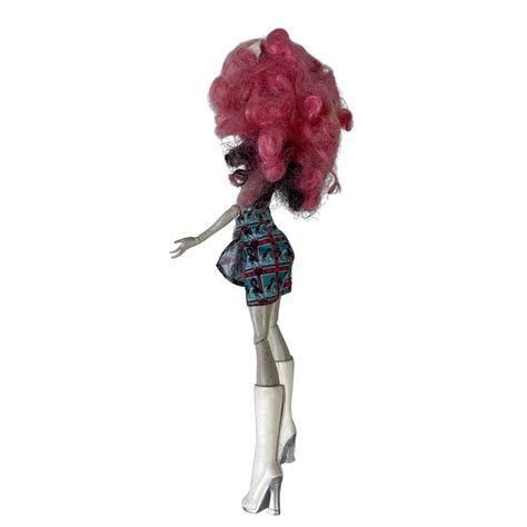 Monster High Rochelle Gargoyle Freak Du Chic Circus Scaregrounds DOLL Clothes EBay