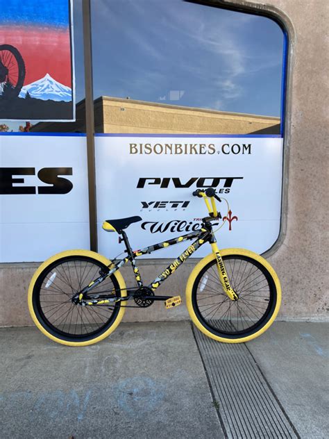 New Se Bikes So Cal Flyer 24” Bmx Cruiser Only 1 Yellow Camo Left