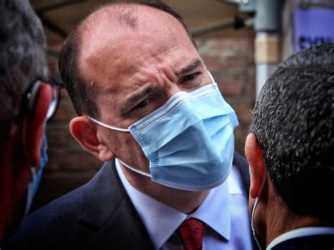 Jean castex a annoncé, mercredi 16 juin, la levée du port du masque en extérieur dès jeudi. Covid-19 à Paris : les exceptions au couvre-feu précisées ...