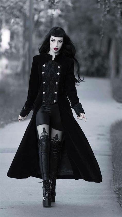 Pin By Spiro Sousanis On Gothography Gothic Fashion Goth Fashion