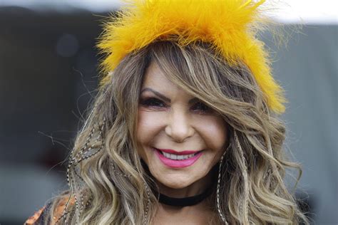 F5 Música Elba Ramalho Afirma Que Novo álbum Será Dedicado Ao Forró 08052018