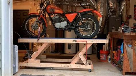 12 Diy Motorcycle Lift Plans You Can Build Easily Diyncrafty