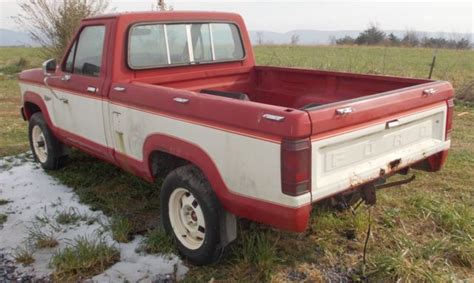 1983 Ford Ranger Xl 4x4 Compact Pickup Truck Red White 4 Speed 2