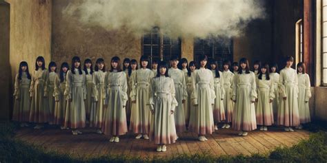 Sore de mo yume o mitainara. 櫻坂46、1stシングル「Nobody's fault」アーティスト写真公開 ...