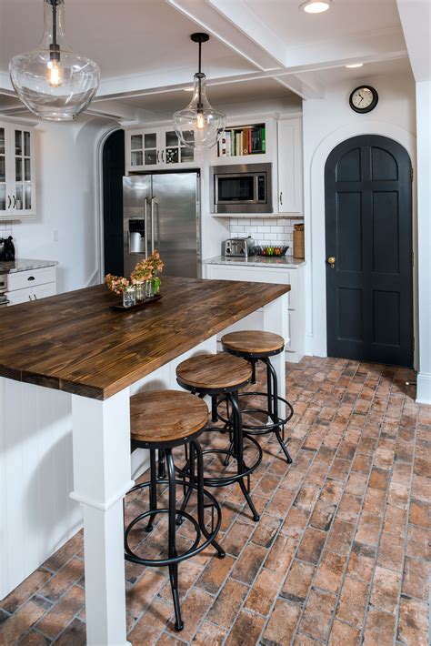 Traditional Kitchen with a Rustic Flare | Artisan Kitchens & Baths