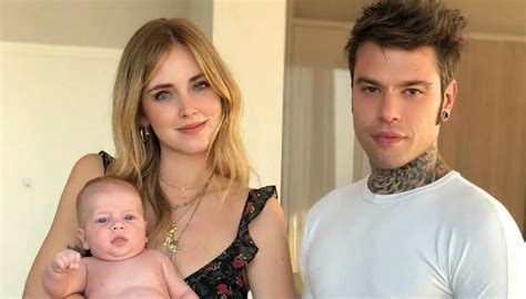 Un post condiviso da chiara ferragni ✨ (@chiaraferragni). 'Sembra un cane addestrato': Chiara Ferragni e Fedez nella ...