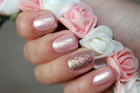 Rose Gold Nails Ideas To Keep Up With Trends Glaminati Com