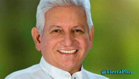 Santa fe, santa fe, argentina. Gobernador de Santa Cruz Rubén Costas no tiene título ...