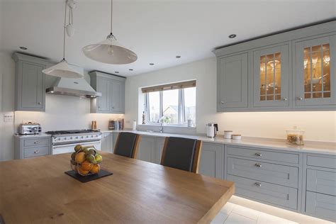 This style of cabinetry is by far the most popular among kitchen, bathroom, and mud room remodelers. Light Grey Shaker Kitchen Design by Herbert William Kitchen hampshire