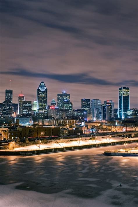 Montreal At Night 640 X 960 Iphone 4 Wallpaper