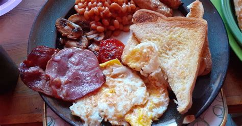Full English Breakfast Recipe By Mahlako Ngwenya Cookpad