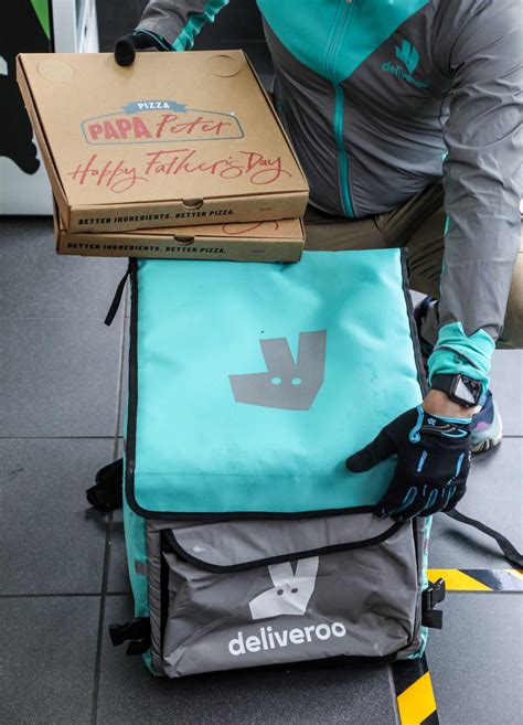 Papa Johns And Deliveroo Deliver Personalised Pizza Boxes For Dads