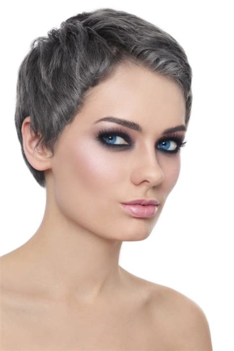 20 Trendy Short Grey Hairstyles To Energize Your Look