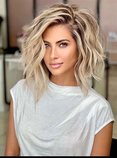 Awesome Blonde Bob Haircut Styles To Sport In 2021 Stylesmod Medium