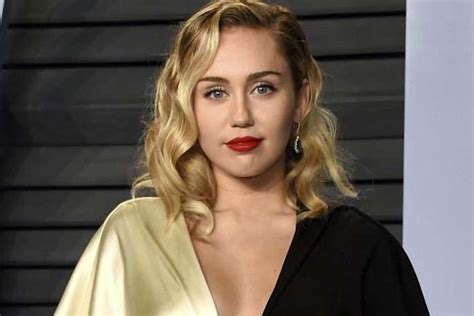 Miley Cyrus Processada Por Viola O De Direitos Autorais Rond Nia