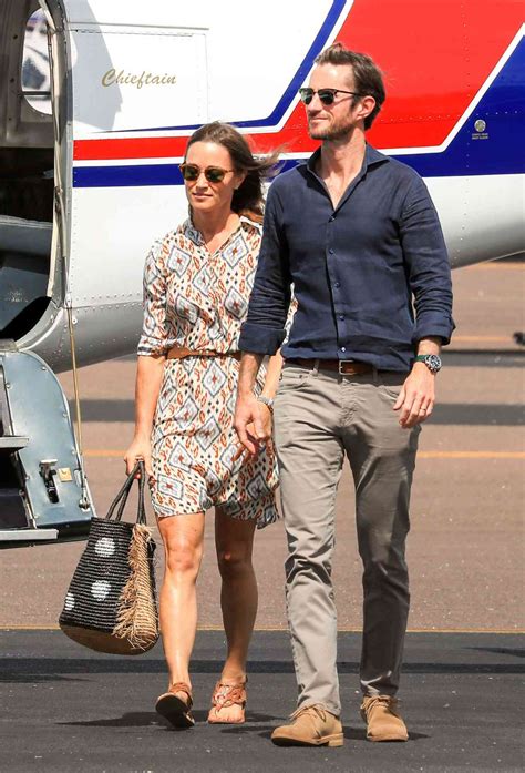 pippa middleton continues honeymoon in australia